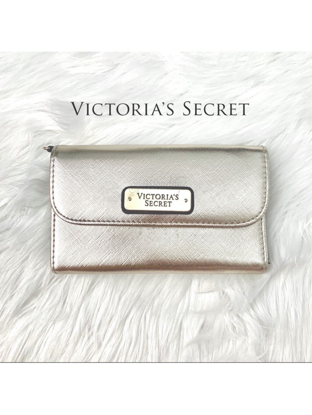Victoria’s Secret ‘Saffiano’ Wallet
